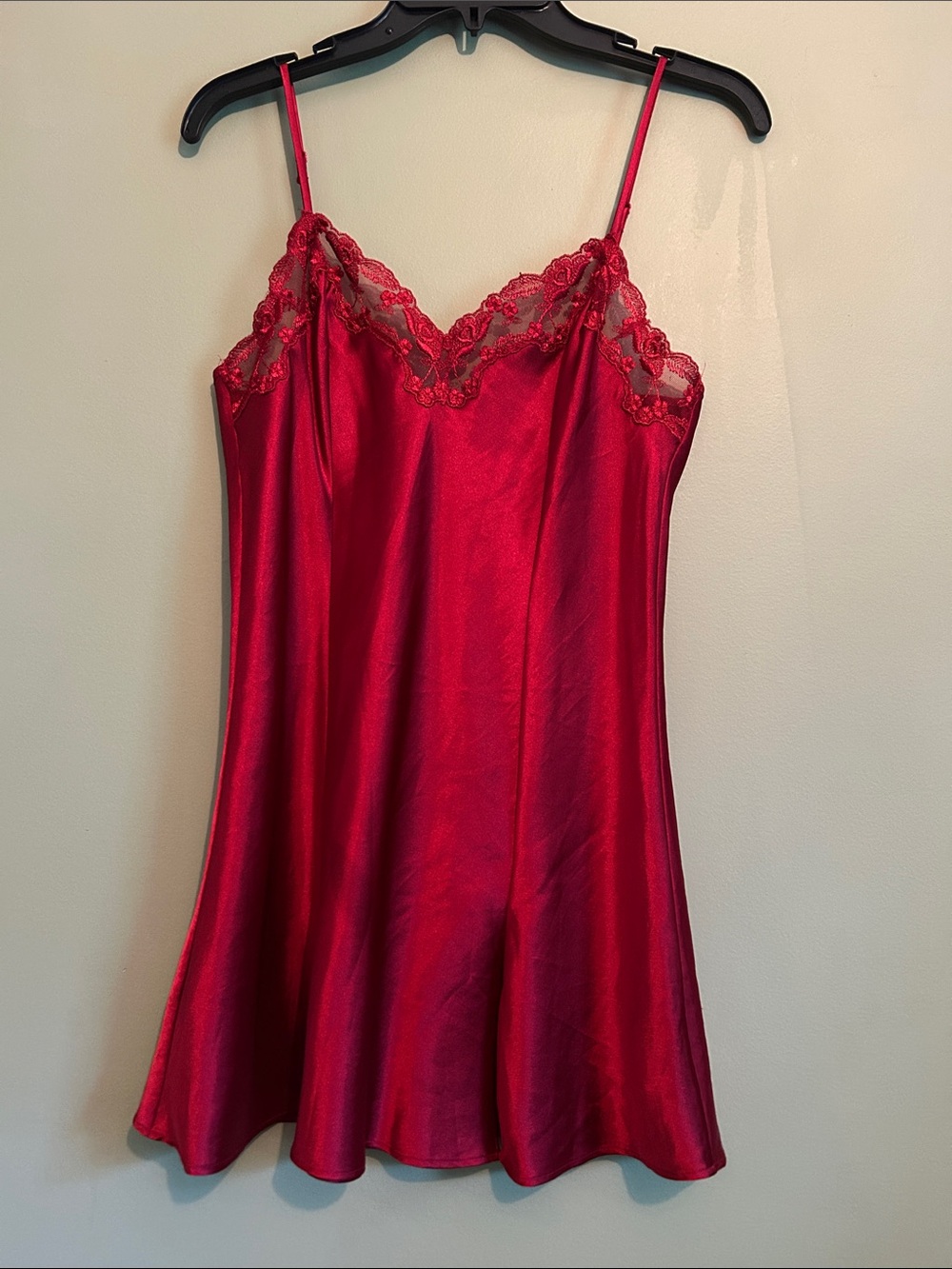 Vintage Y2K Victorias Secret Red Satin Lace Trim Chemise Nightdress Size S